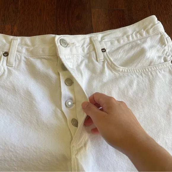 Agolde Parker Denim Shorts in Tissue White Cut Offs Size 31