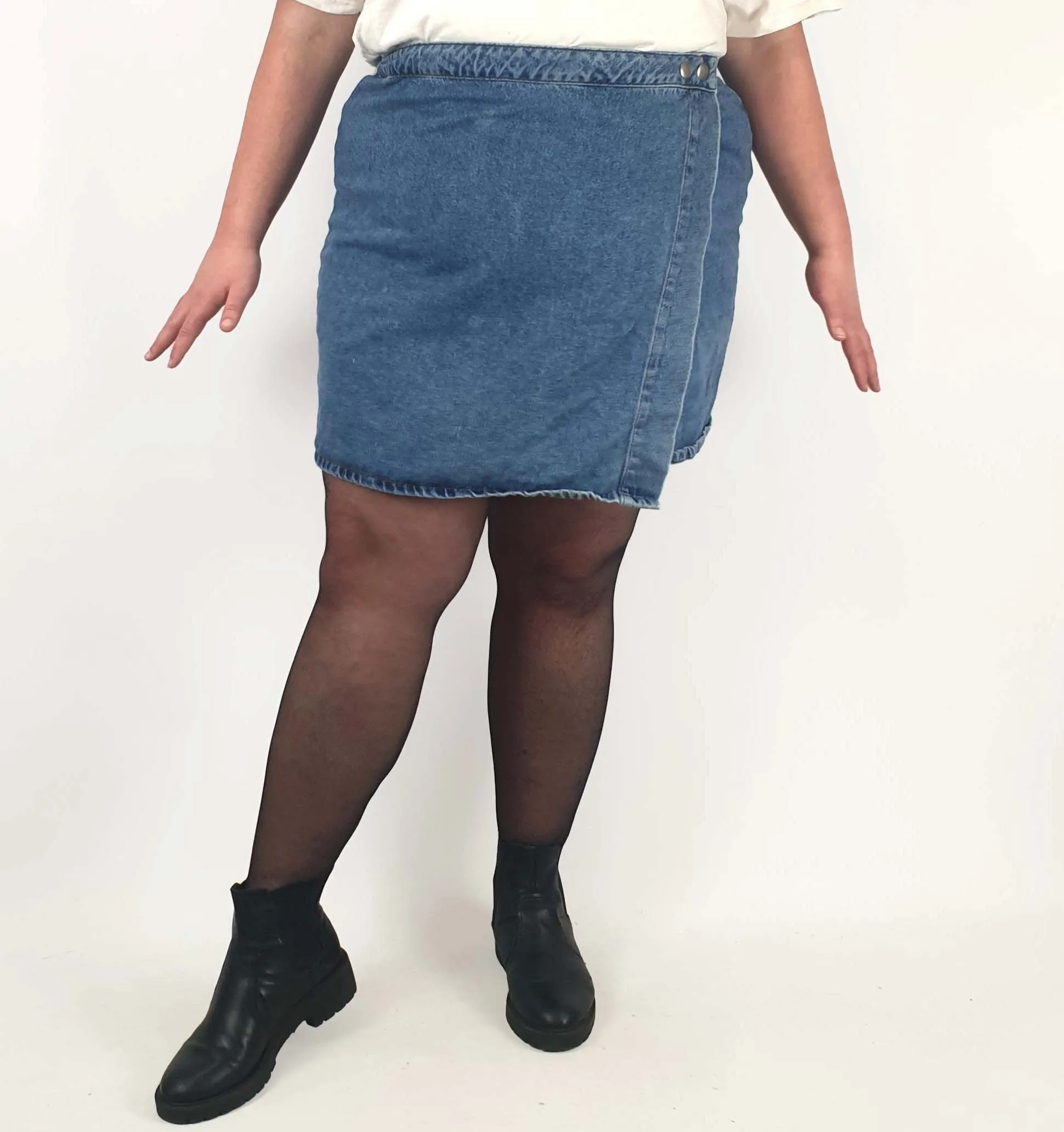 Asos denim mini skirt size UK20