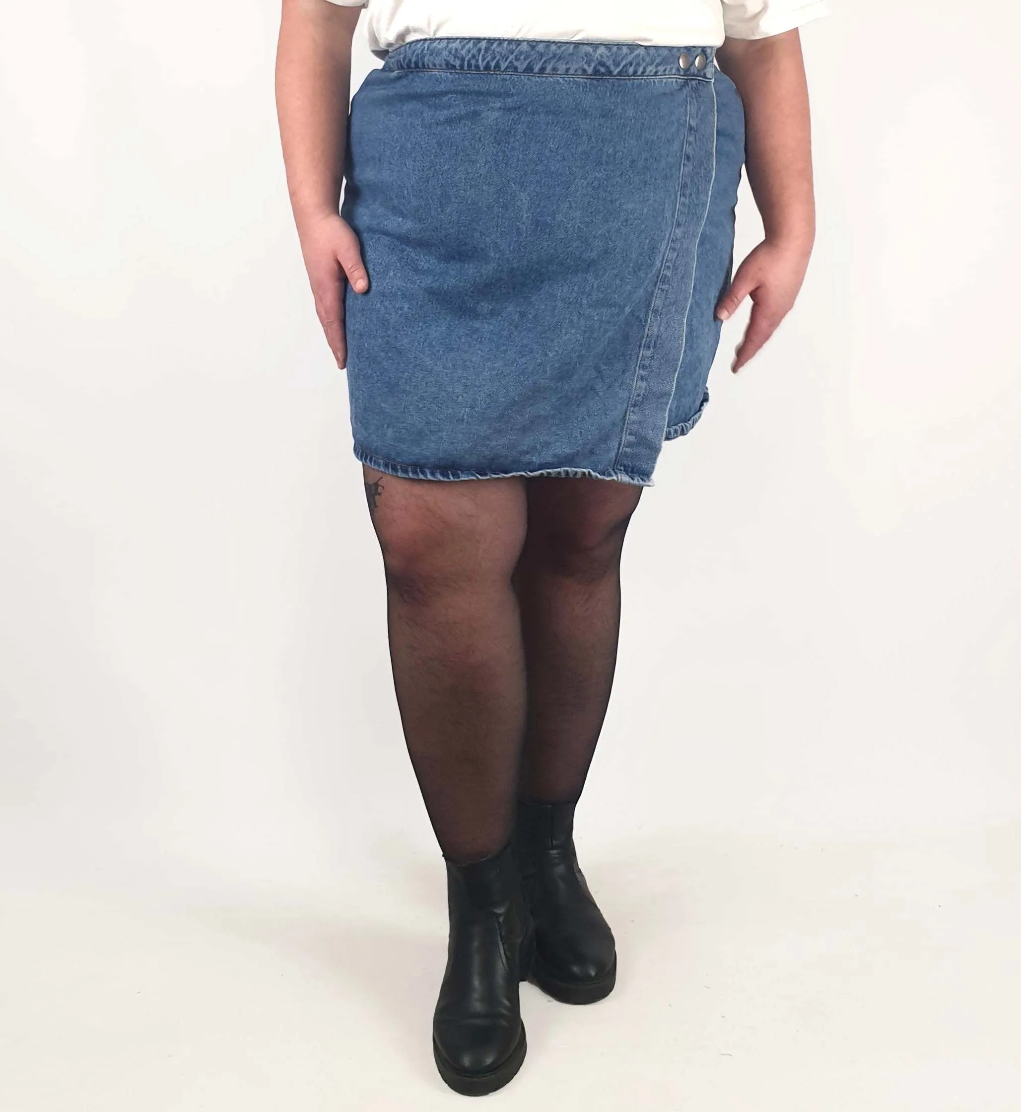 Asos denim mini skirt size UK20