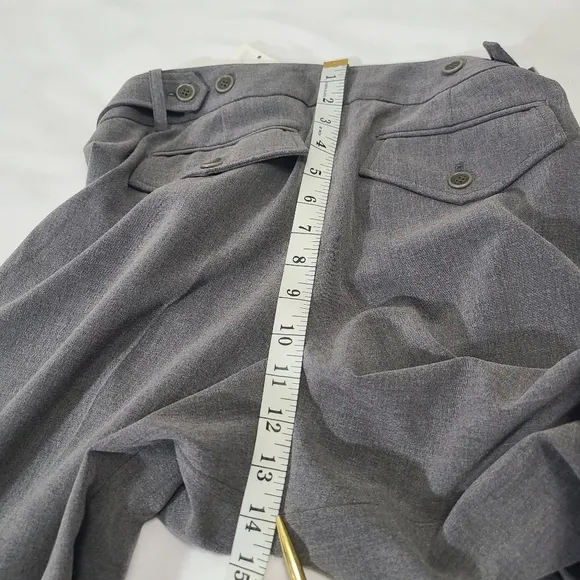 BCBGMAXAZRIA Gray Bermuda‎ Dressy Shorts NWT Size 8