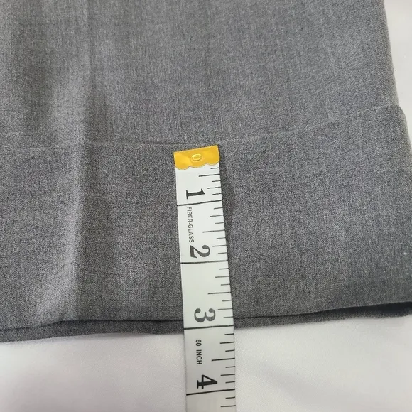 BCBGMAXAZRIA Gray Bermuda‎ Dressy Shorts NWT Size 8