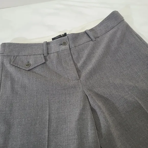 BCBGMAXAZRIA Gray Bermuda‎ Dressy Shorts NWT Size 8