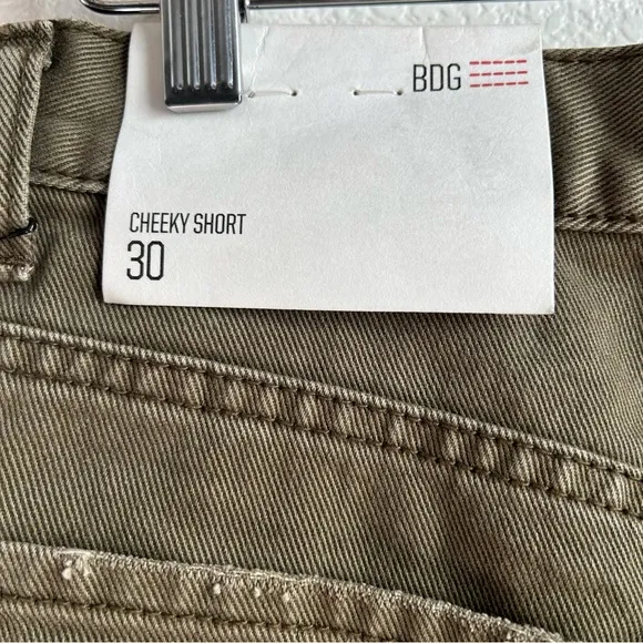 BDG | Cheeky Shorts in Military Green