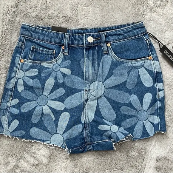 Blank NYC The Reeve High Rise Ribcage Daisy Shorts/ Size: 27