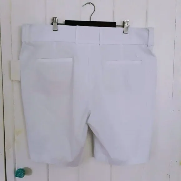 Callawy Opti Dry White Bermuda Shorts Size 2X