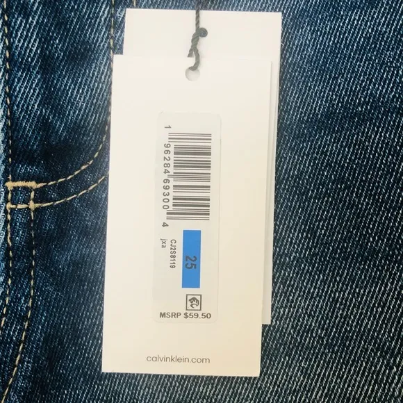 Calvin Klein jean shorts (25)