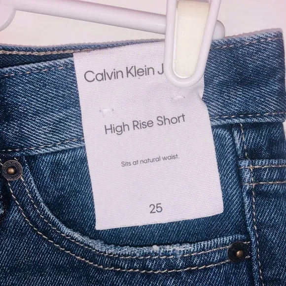 Calvin Klein jean shorts (25)