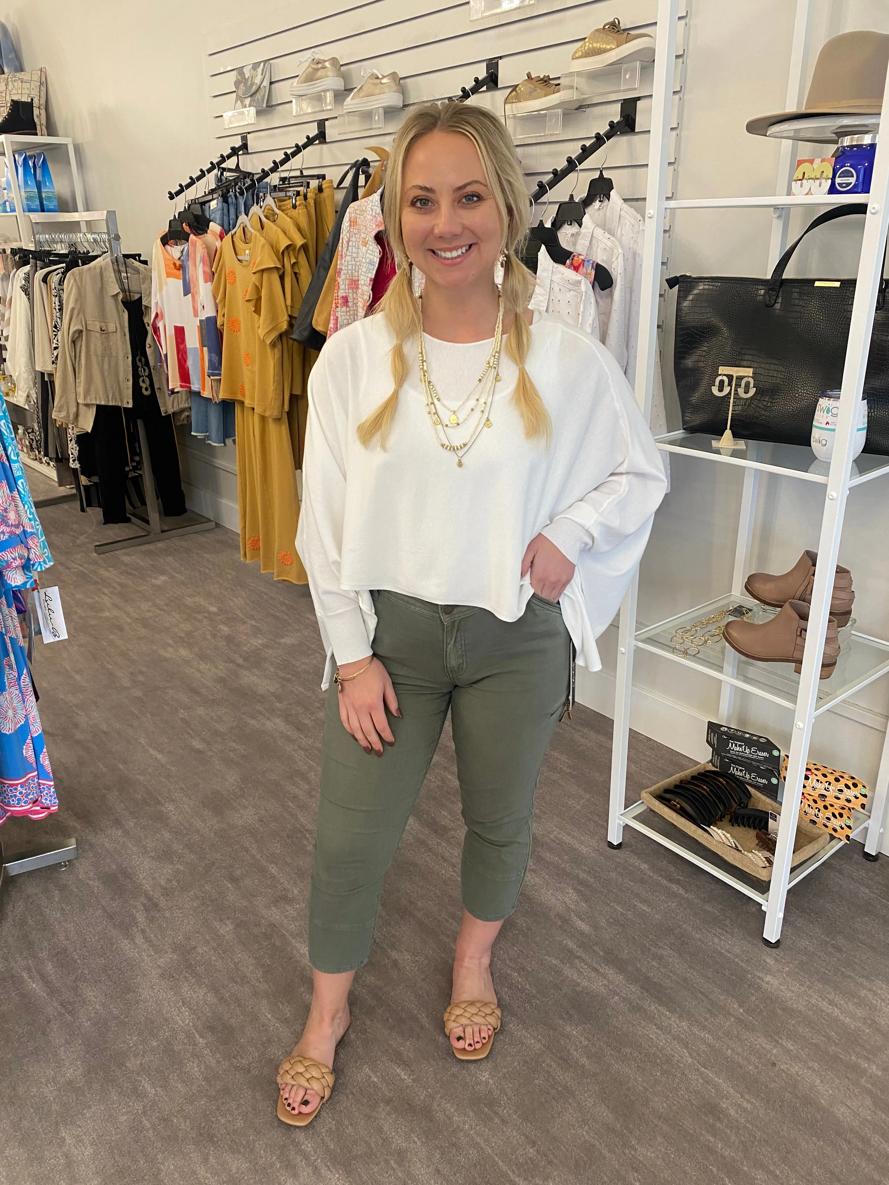 Charlie B. Solid Cargo Capri