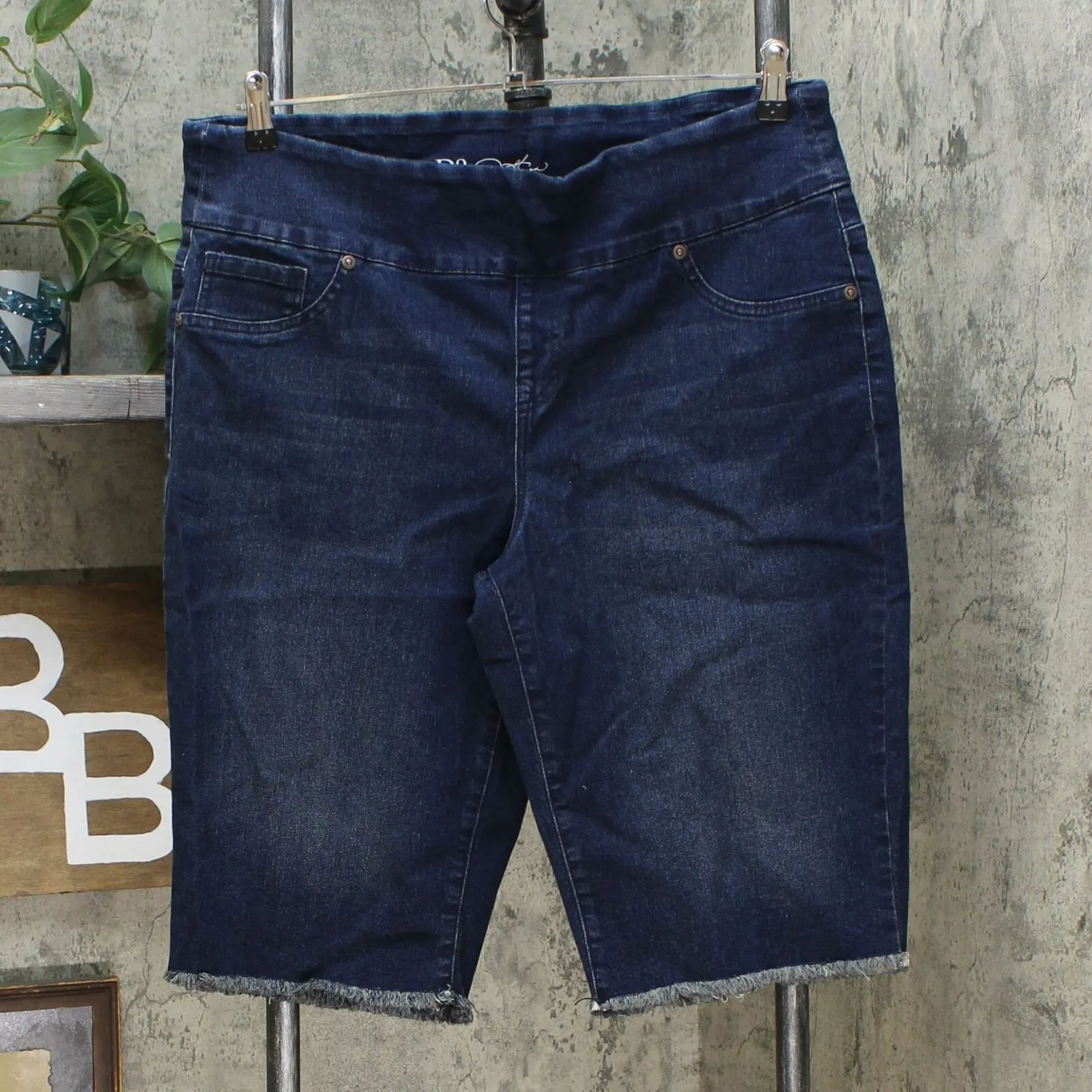 DG2 by Diane Gilman Women's Classic Stretch Pull On Bermuda Shorts Dark Blue XL