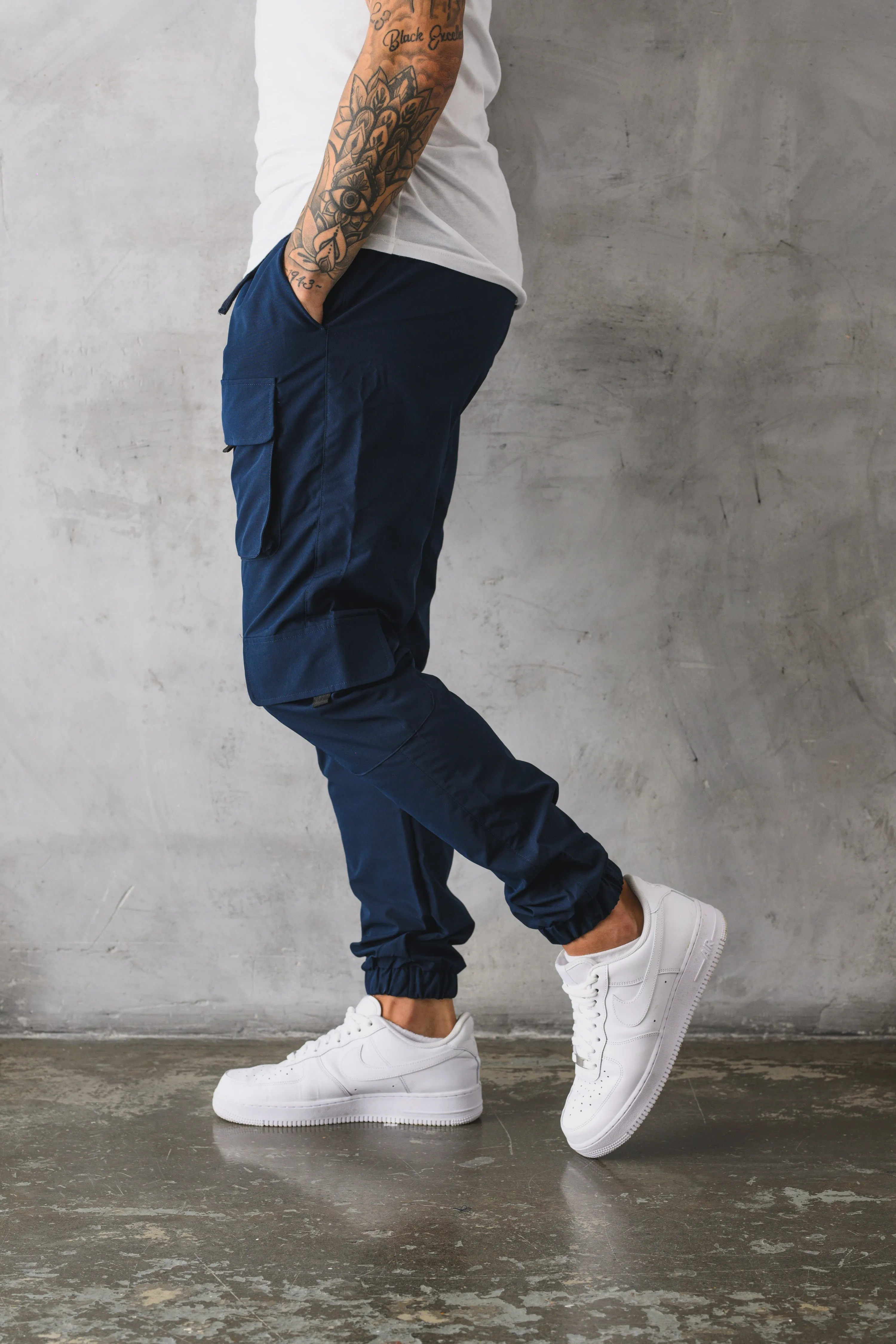 DIVISION V2 CARGO PANTS - NAVY