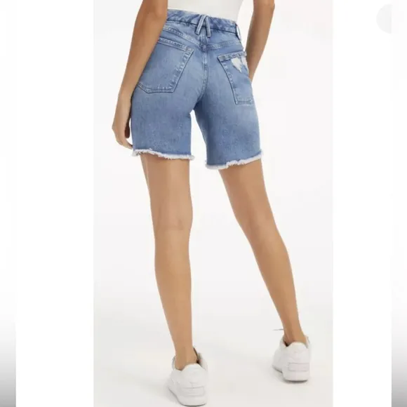 Good American 90s Icon High Waist Bermuda Shorts in INDIGO073.
