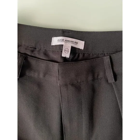 Good American Summer Boss Shorts Size 0/25