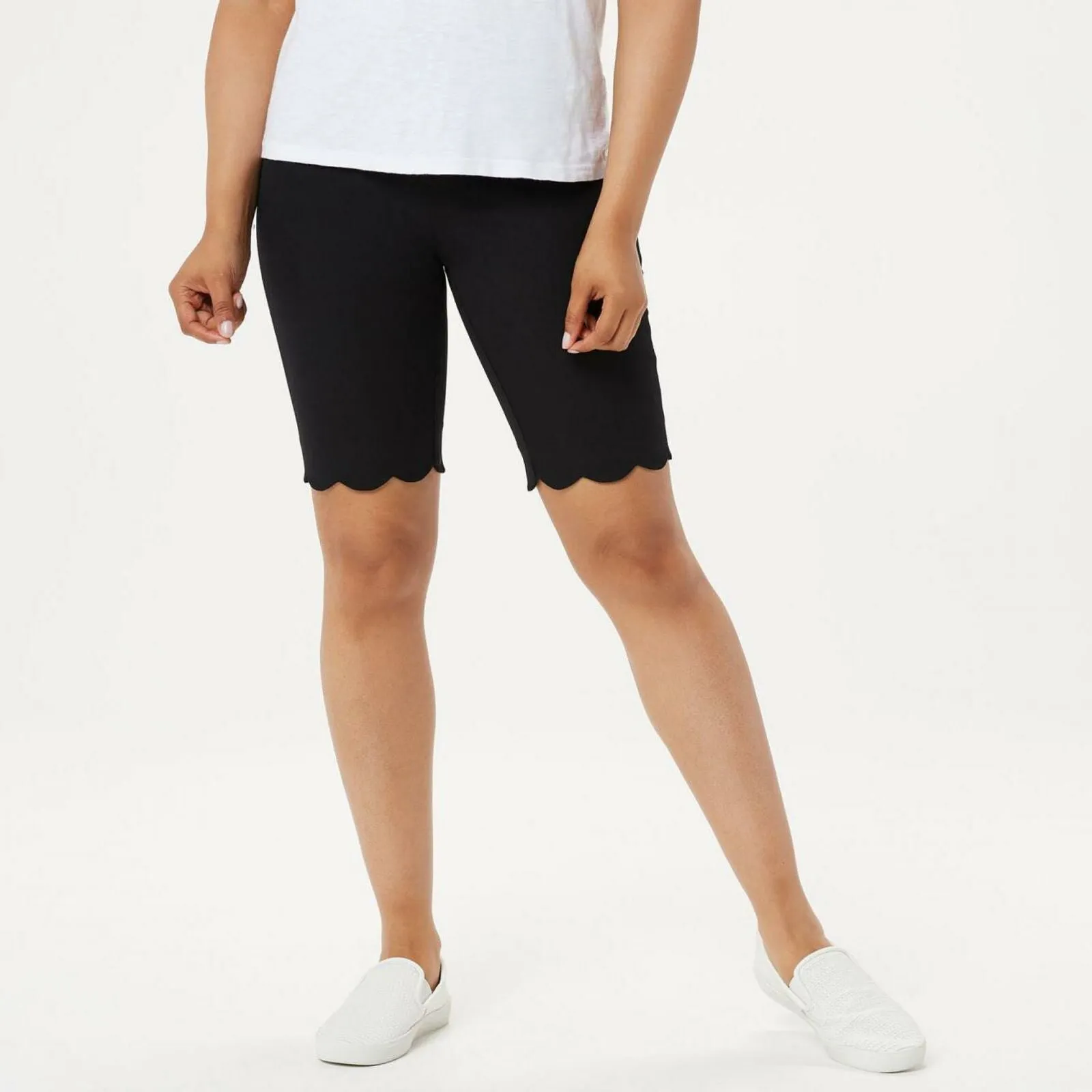 Isaac Mizrahi Live! Petite Plus 24/7 Stretch Scallop Hem Bermuda Shorts