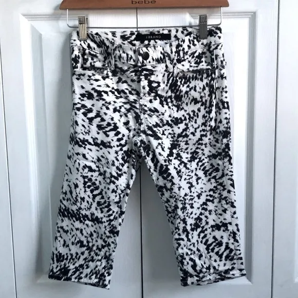J BRAND Women's Shorts Labyrinth Print Black White Stretch Size 25