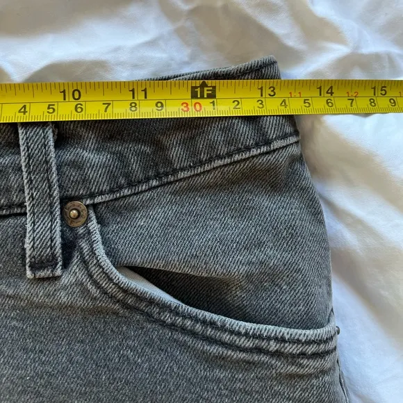 Levi’s high waisted black / gray jean shorts