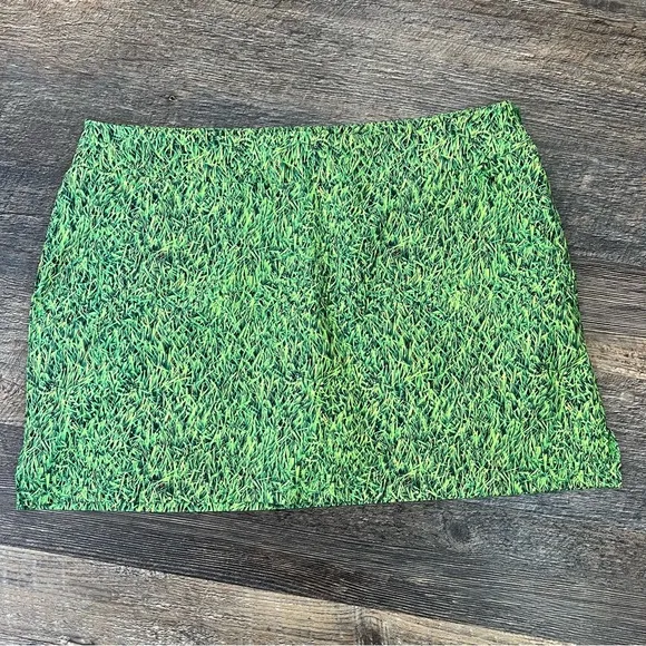 Loudmouth Ladies Size 8 Golf Skort