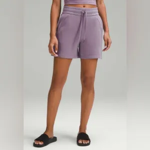 Lululemon Scuba High Rise 5” Shorts Purple Ash Size 4 Pockets