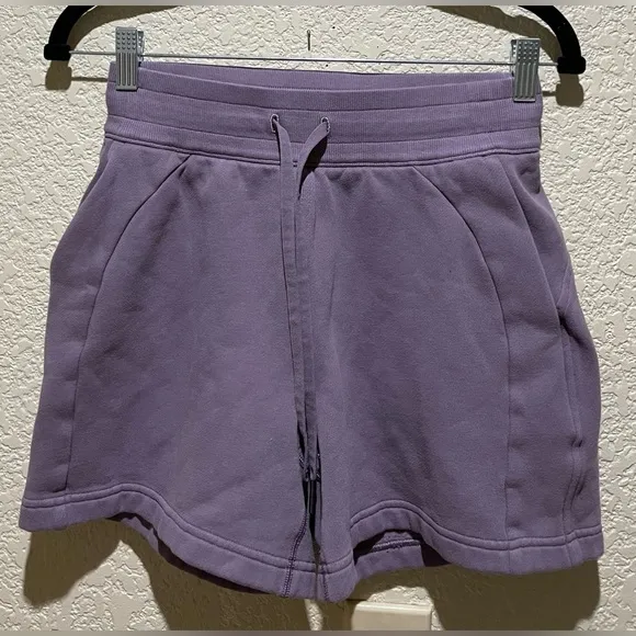 Lululemon Scuba High Rise 5” Shorts Purple Ash Size 4 Pockets