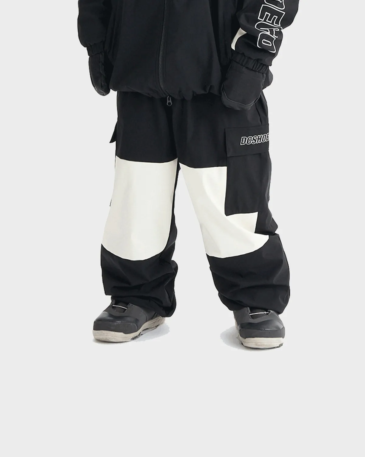 Mens 24 DC Snow Cargo Block Pants