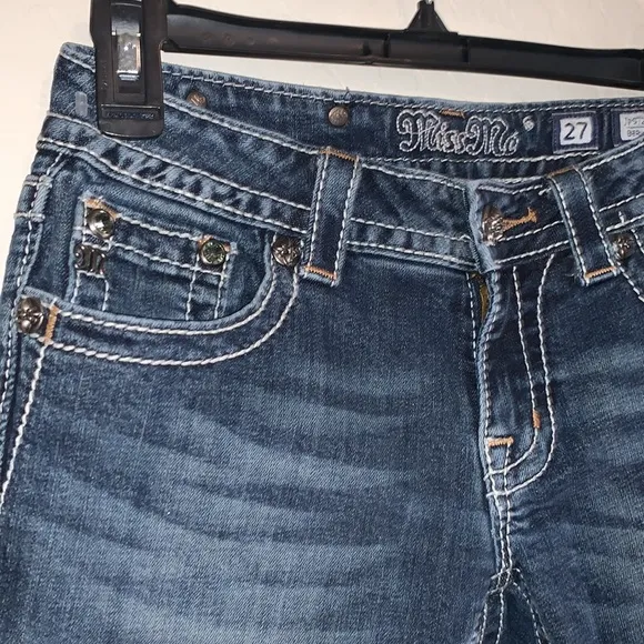MISS ME BRAND NEW SIZE 27 GORGEOUS BERMUDA SHORTS
