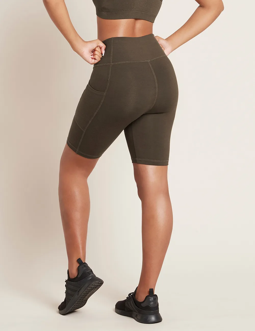 Motivate 8" High-Waist Shorts
