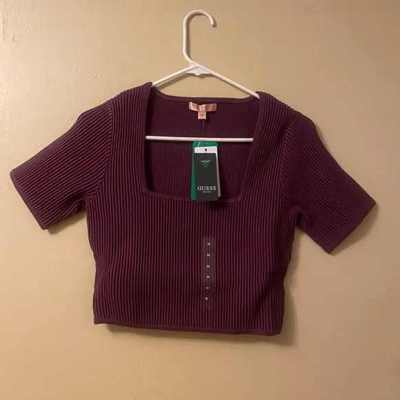 NEW Guess medium cropped short sleeve sweater