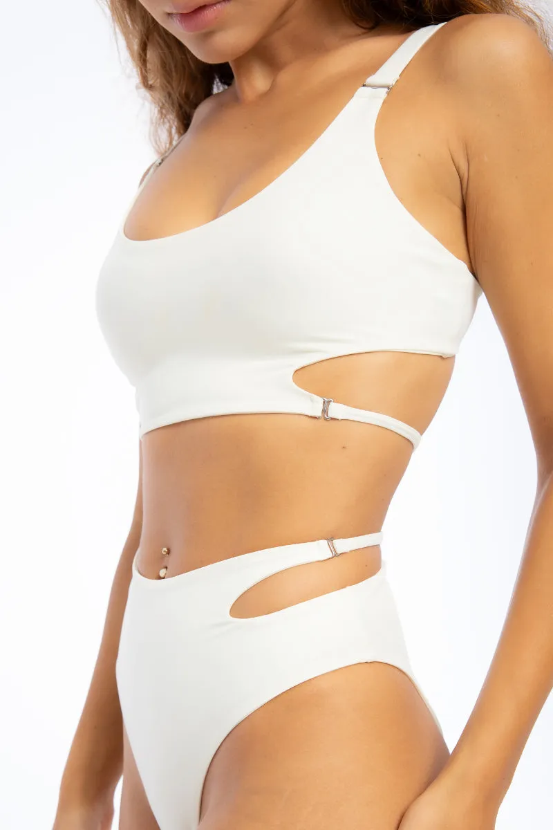 Nona Perkasa Gladiolus Bottoms 2.0 - Ivory