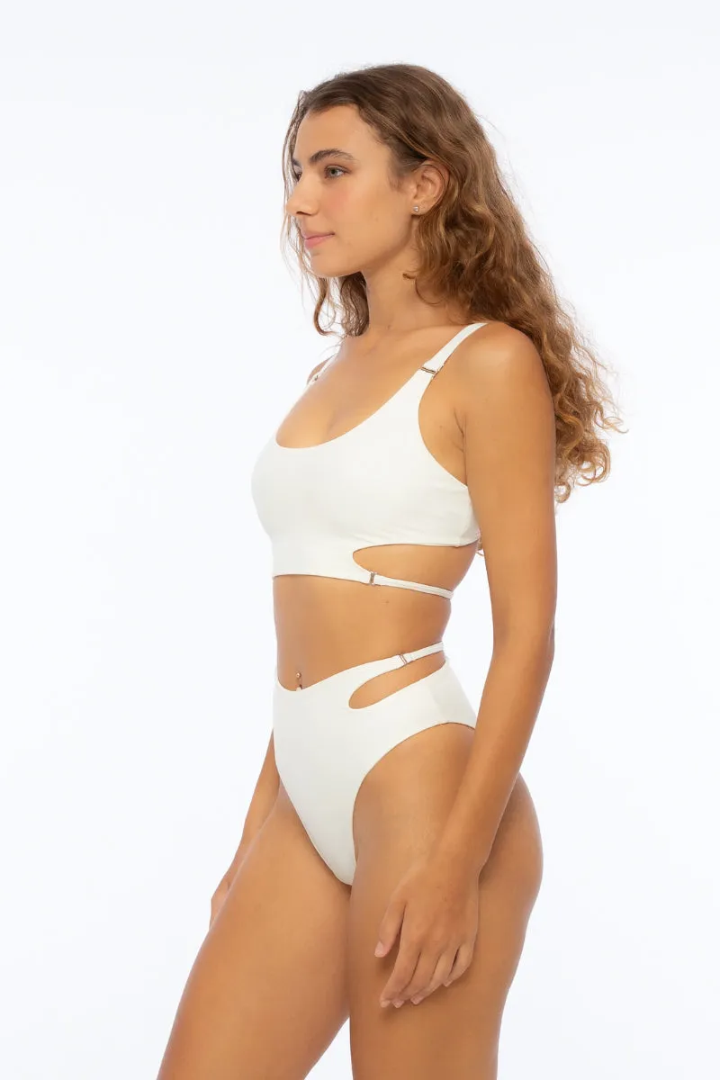 Nona Perkasa Gladiolus Bottoms 2.0 - Ivory