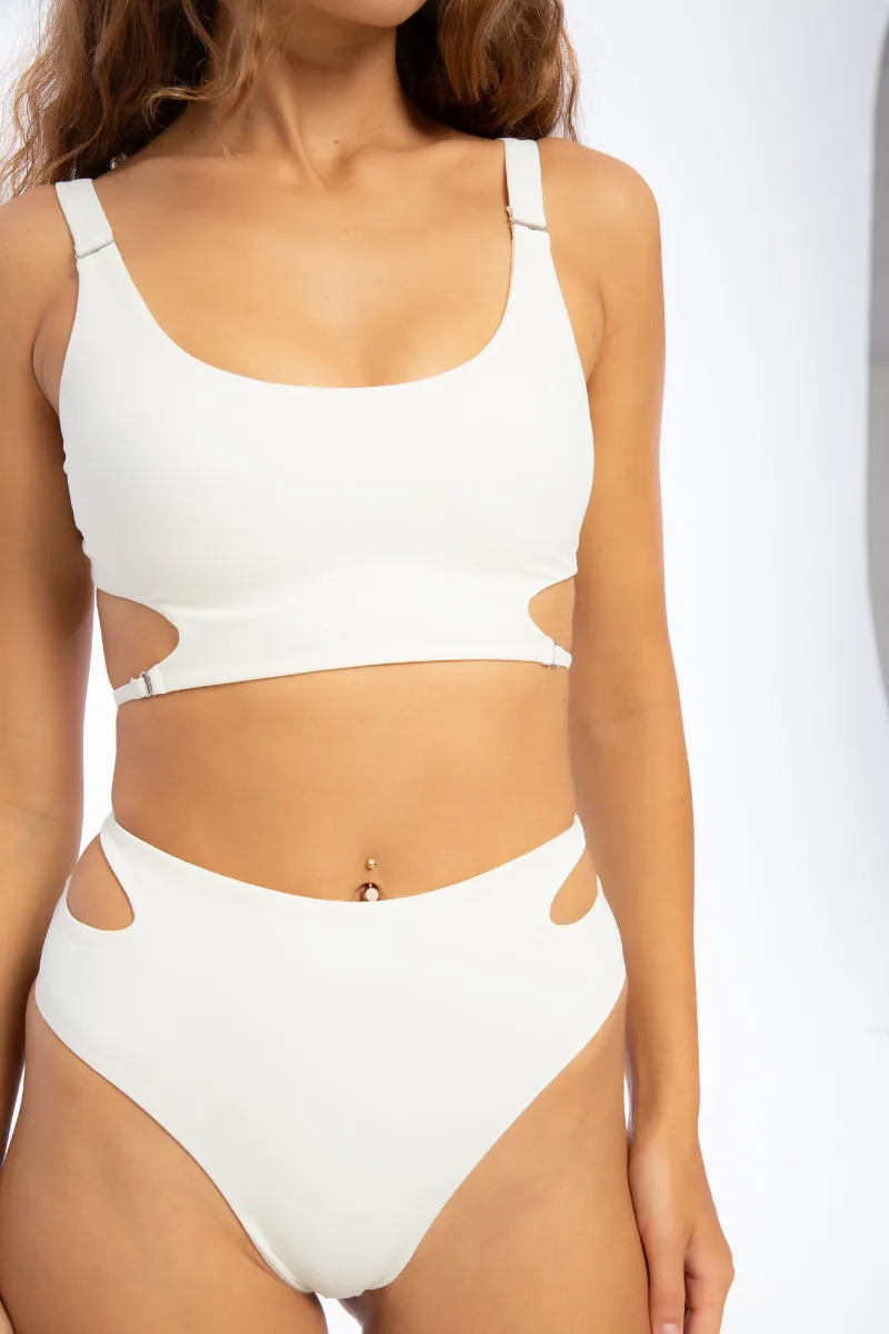 Nona Perkasa Gladiolus Bottoms 2.0 - Ivory