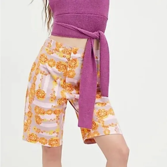 NWOT Free People Size 10 Sun in My EyeLavender Fields Bermuda shorts High rise