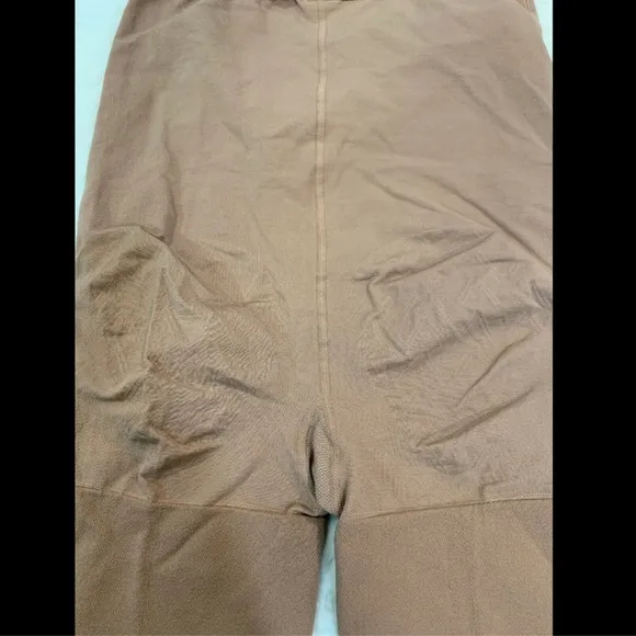 NWT $88 Item M6 High Waisted Shorty Shaping Shorts Carmel Nude [SZ‎ Large ]