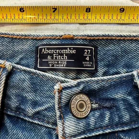 NWT Abercrombie &amp; Fitch Medium Wash Distressed High Rise 5&quot; Short