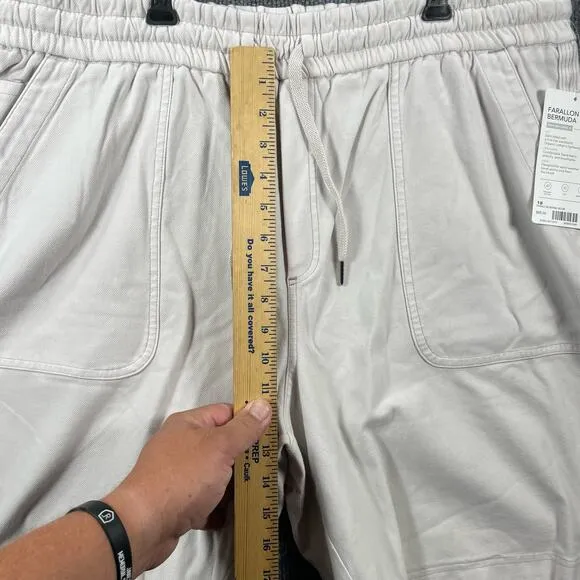 NWT Athleta Ferallon Bermuda Shorts Women's 18 White Mid Rise Drawstring Casual
