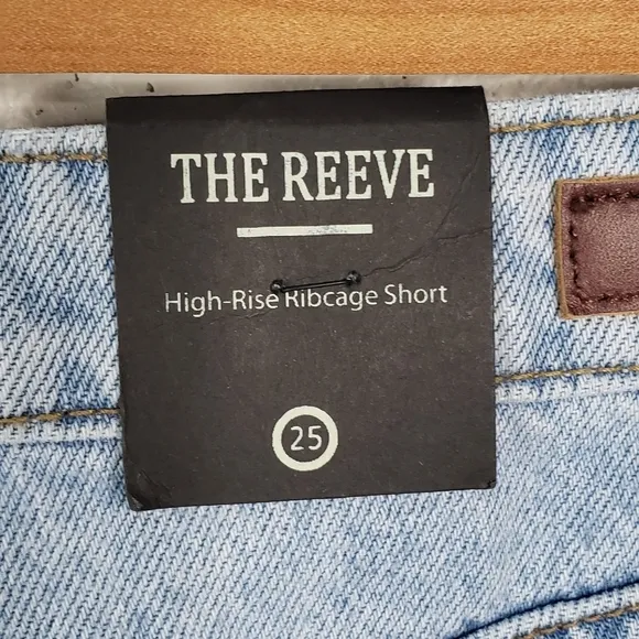 NWT Blank NYC The Reeve High Waisted Denim Shorts size 25 Light to Dark Blue