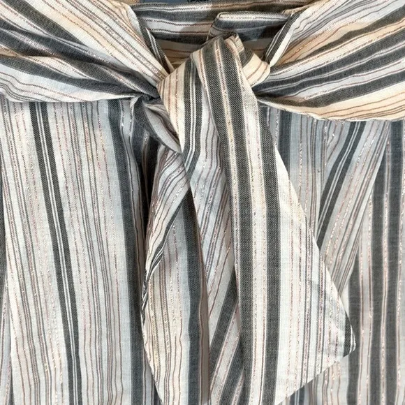 NWT CeCe high waist shorts lined ivory gray striped metallic Sz 6