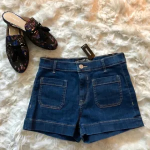 NWT EXPRESS High Rise Denim Shorts size 4