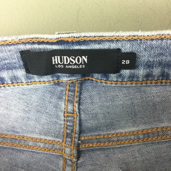 NWT Hudson Amelia Distressed Cutoff New Dawn Denim Mid-Rise Bermuda Shorts Sz 28