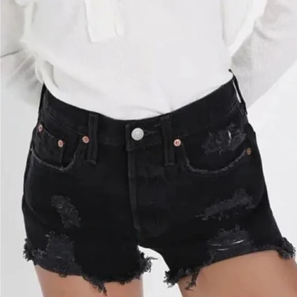 NWT LEVI'S 501 Distressed 5 Pocket High Rise Black Shorts Size 31
