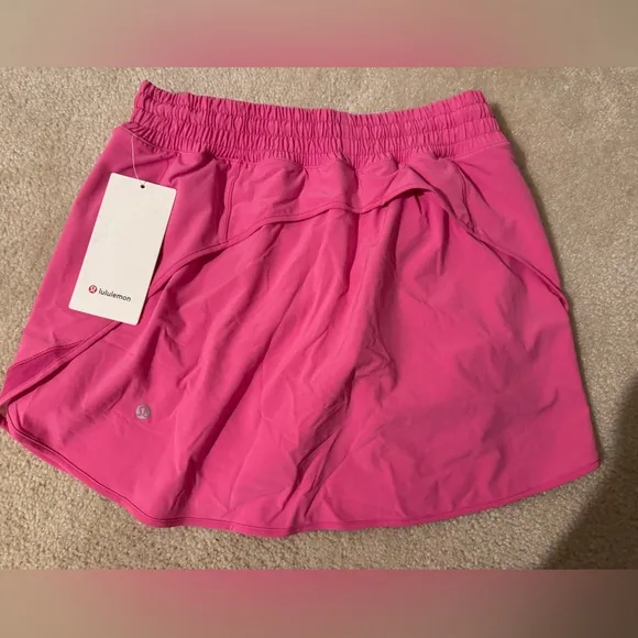 NWT lululemon Hotty Hot High Rise Skirt Size 10 Sonic Pink 4” inseam