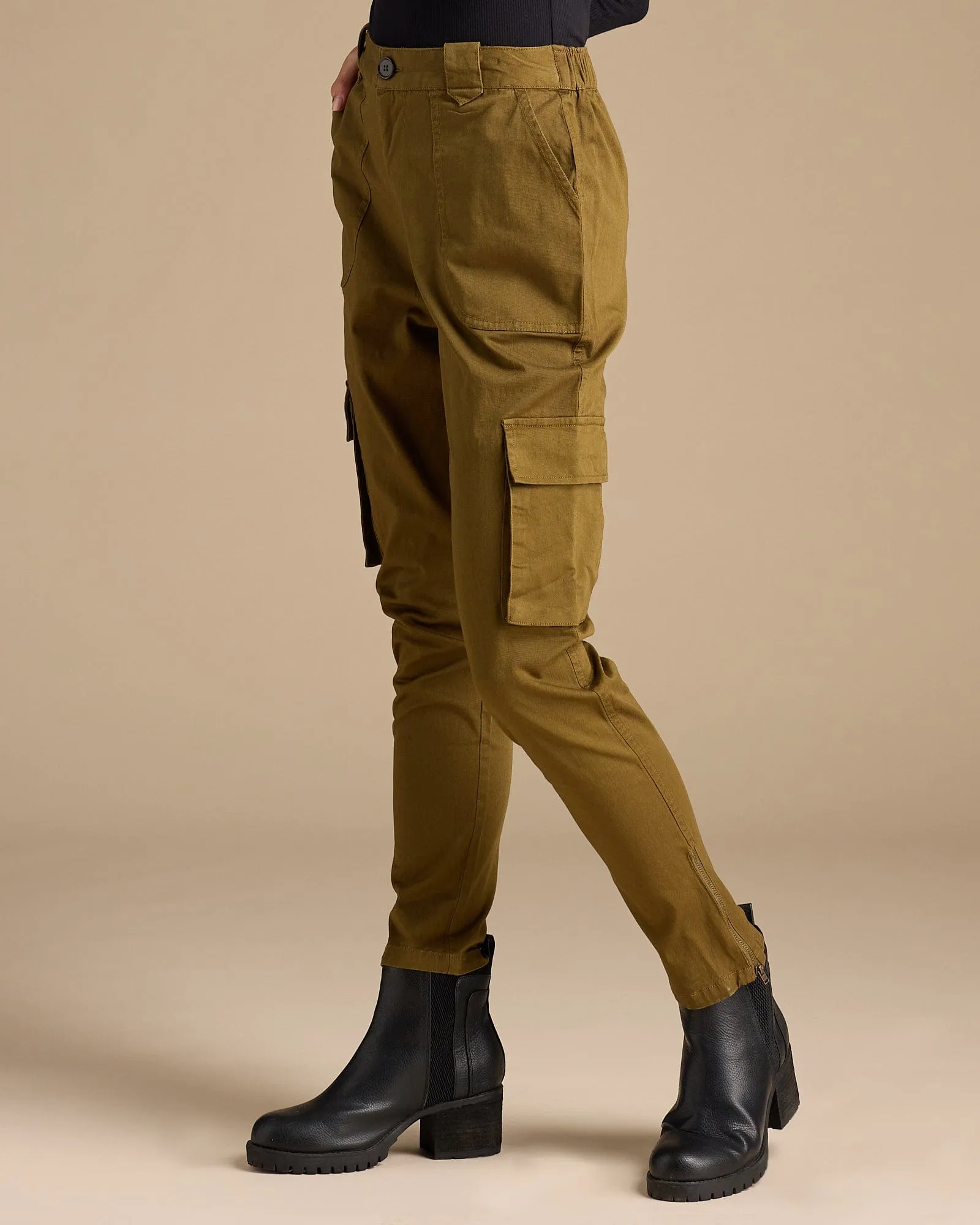 Oxford Cargo Pants