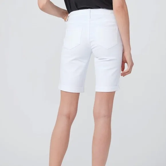 PAIGE Jax Bermuda white Shorts Rolled Cuff or Raw Hem Size 28