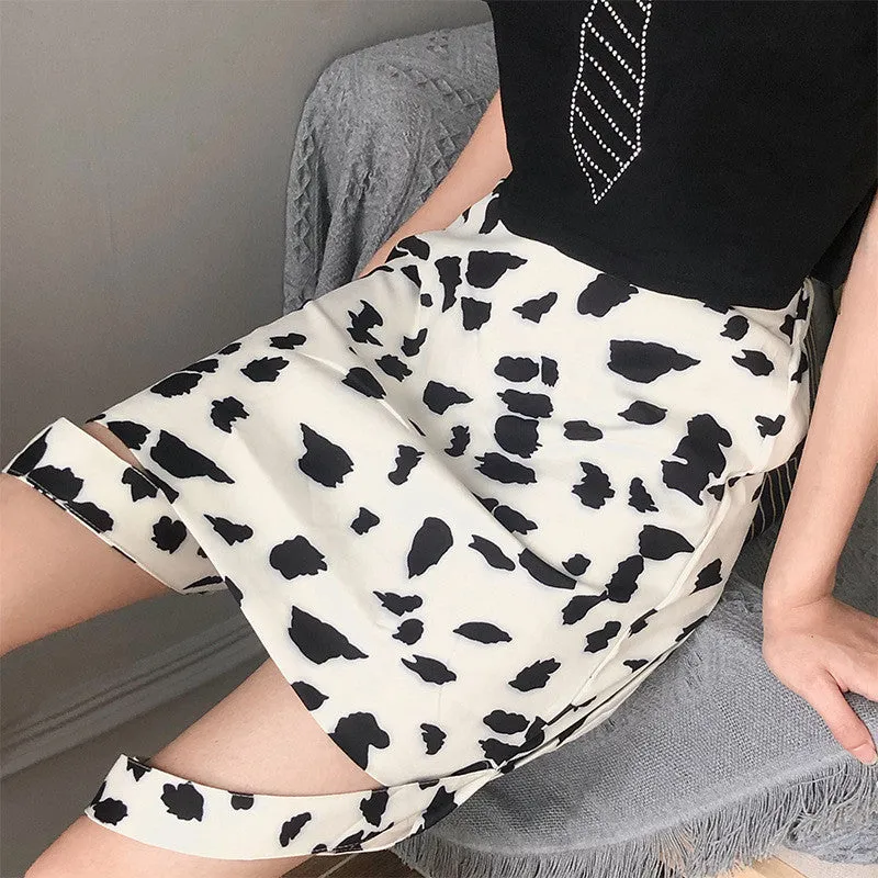 "BLACK & WHITE COW PATTERN STREAMER" SKIRT N072307