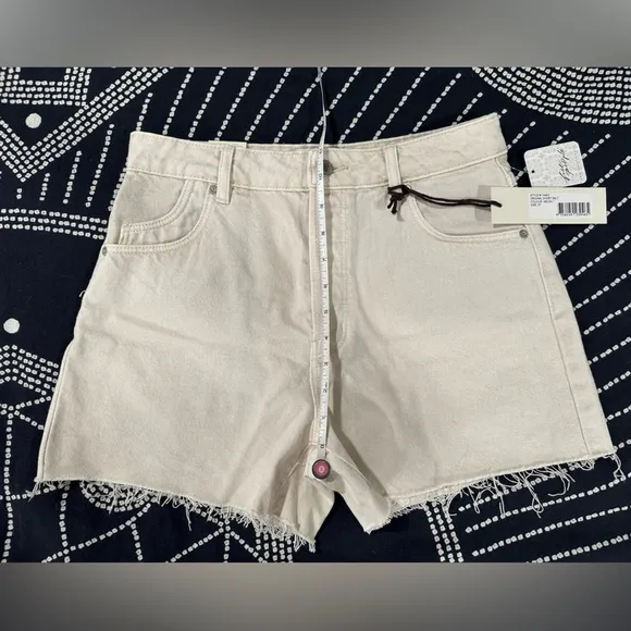Rolla’s Original Short 27 Free People high waisted denim shorts salt cream white