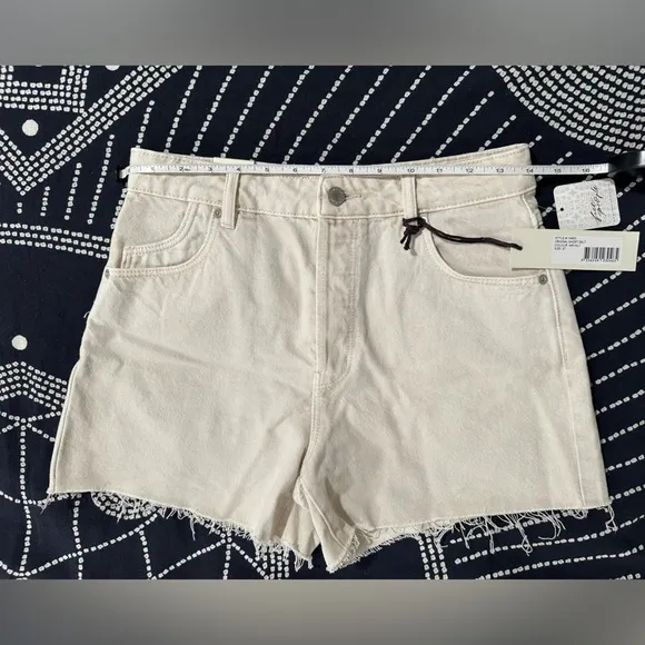 Rolla’s Original Short 27 Free People high waisted denim shorts salt cream white