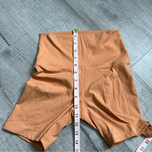SET ACTIVE SPORTBODY™ BIKE SHORTS - LIGHT ORANGE