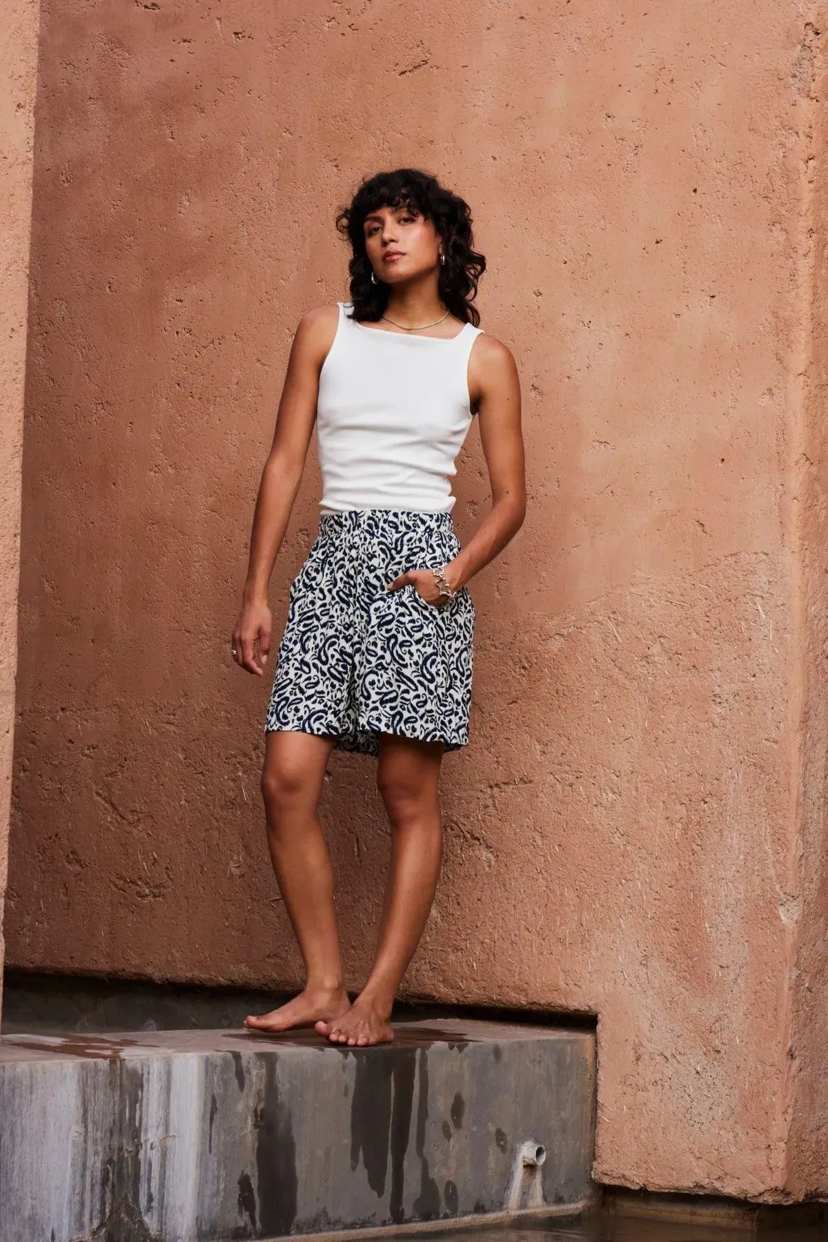 Shorts ICHI Marrakech Aop Total Eclipse Paisley