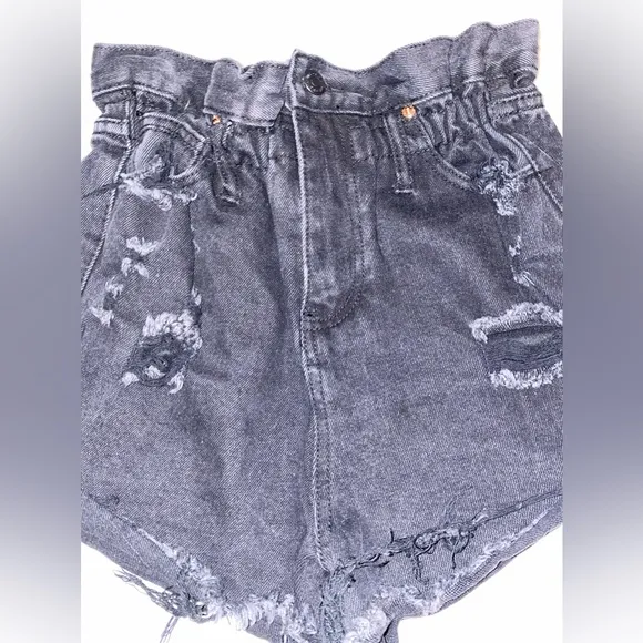 Signature 8 women’s high rise black wash shorts with elastic waist