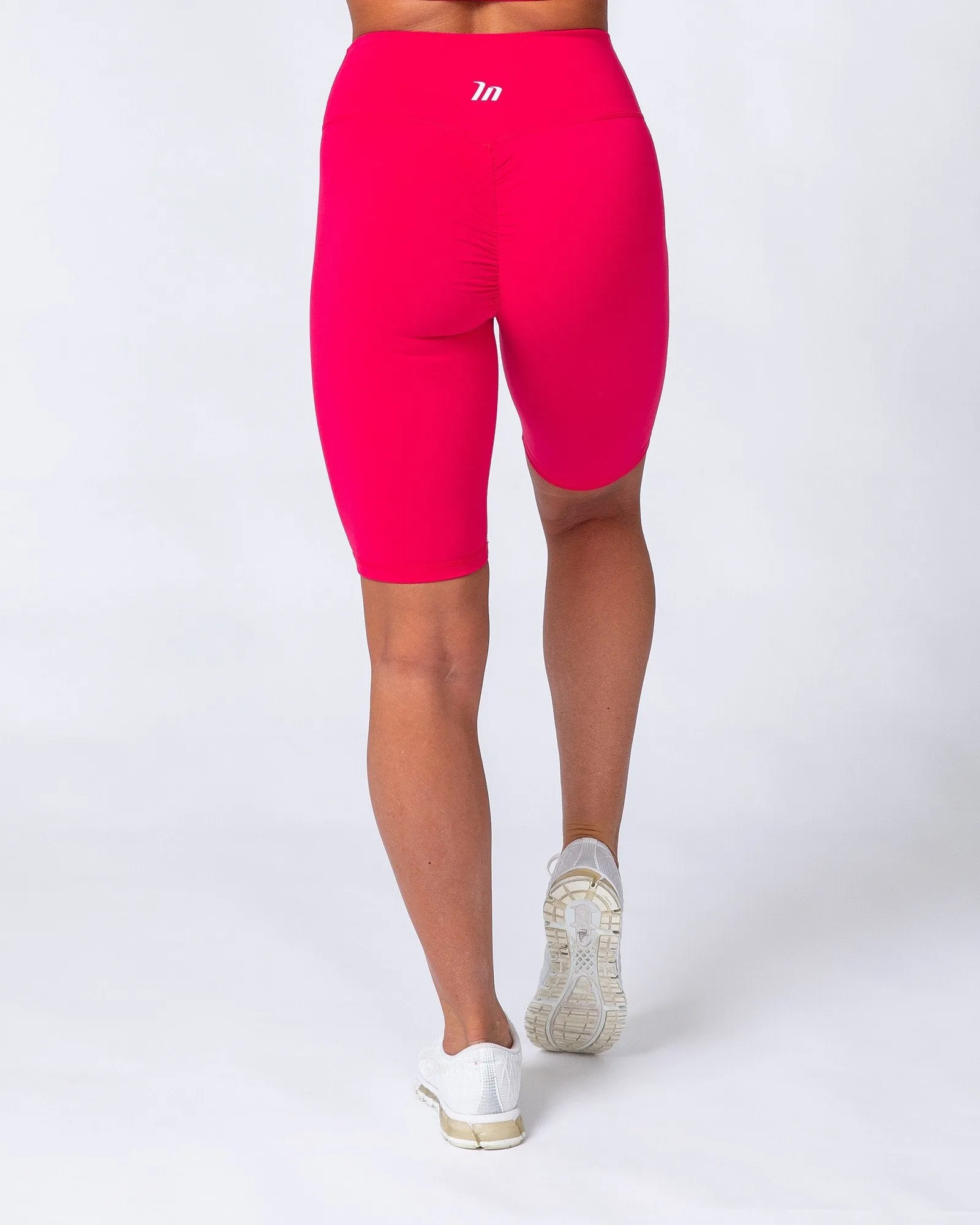 Signature Referee Length High Waist Scrunch - Hot Pink