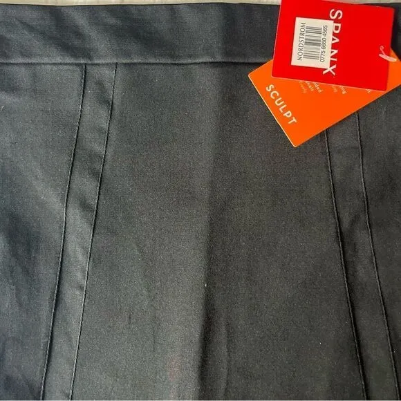 SPANX OnCore High-Waisted Mid Thigh Short Sculpt Shaper black NWT medium