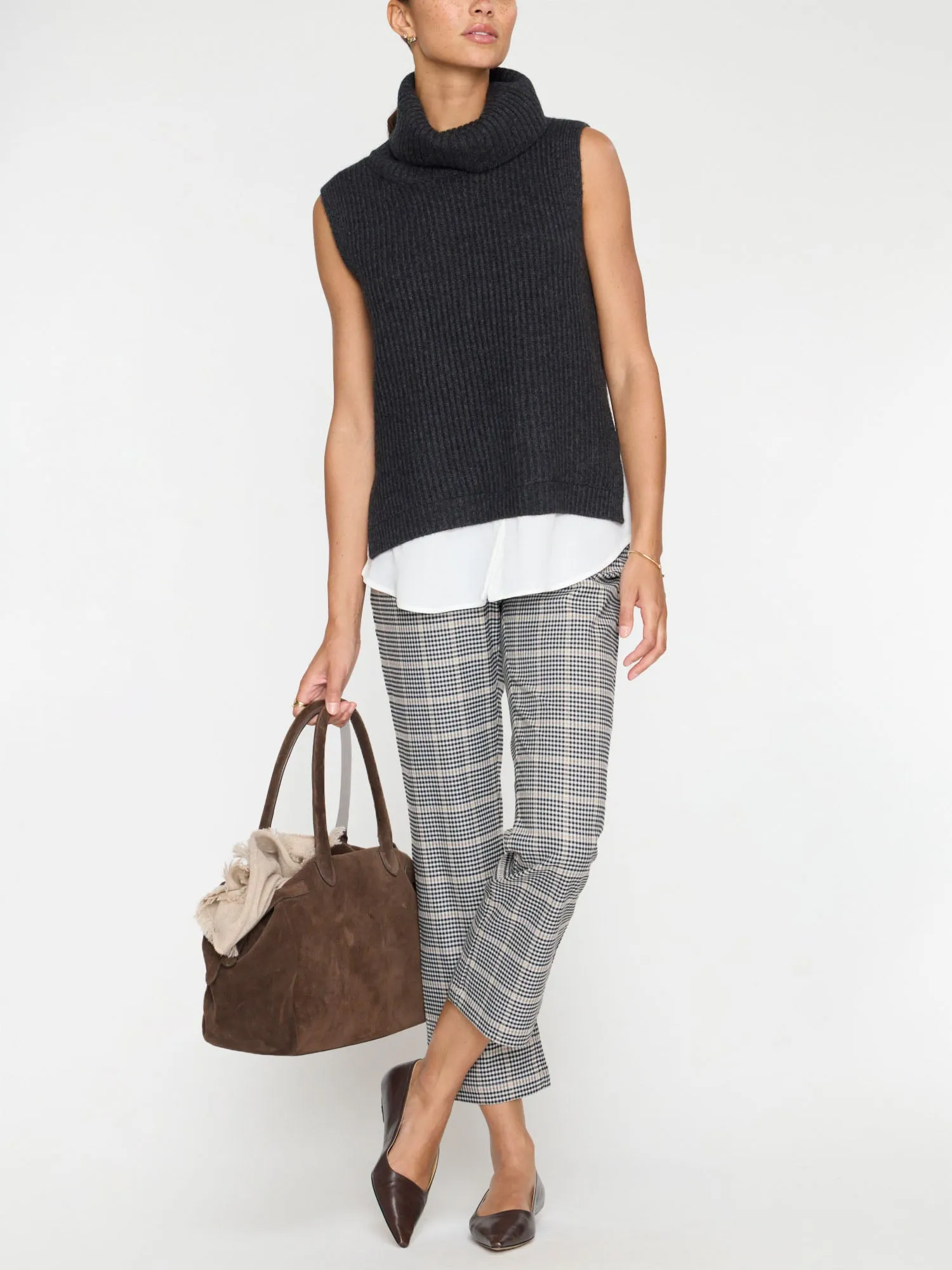 The Archer Sleeveless Looker